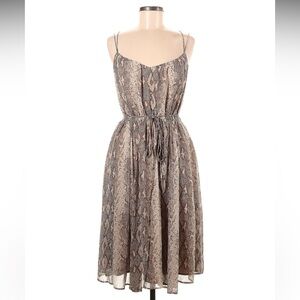 Banana Republic Elegant Snakeskin Printed Chiffon Lined Dress with Self Tie Sz S